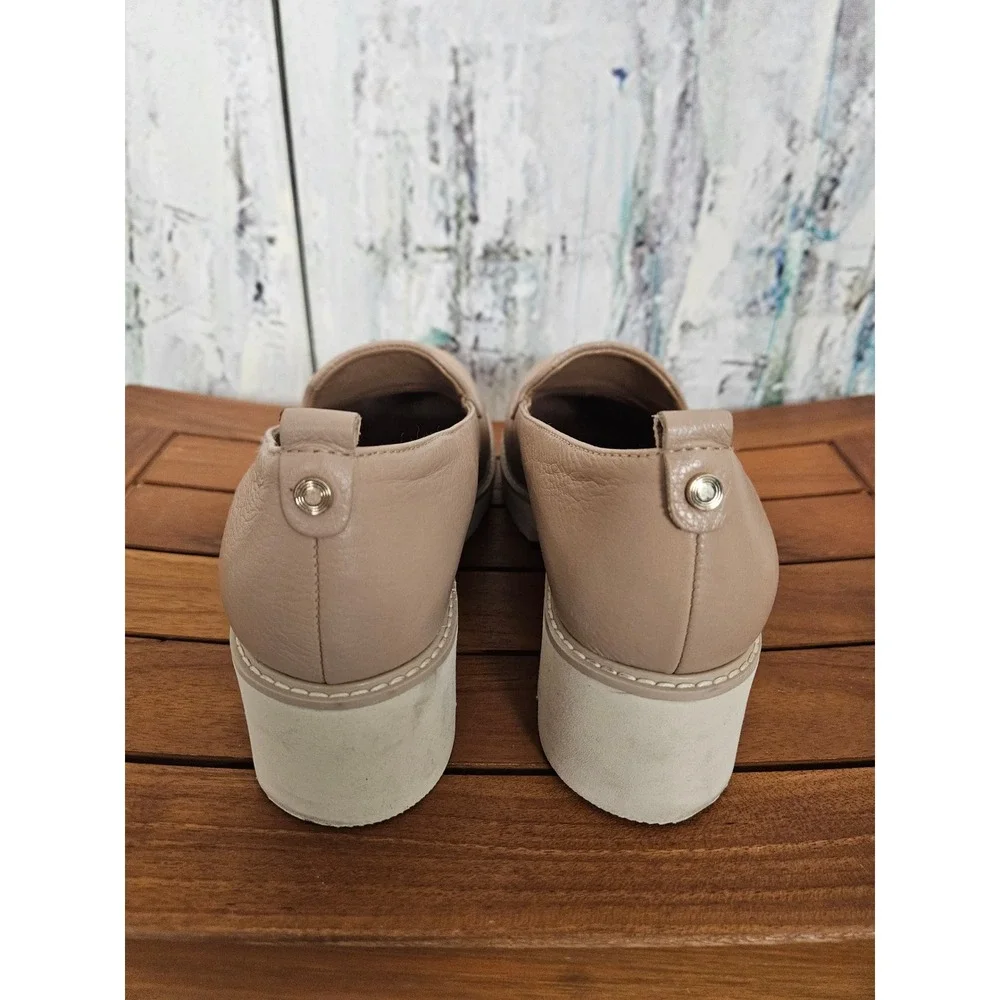 Naturalizer Darry Loafers 7M Beige Leather Platform Lug Sole Block Heel Chunky